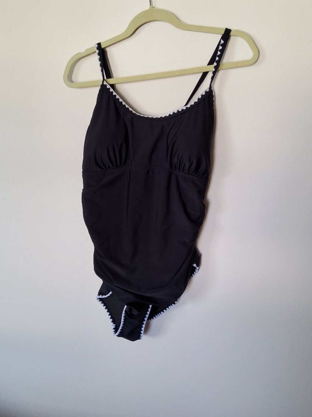 Eomenie Black one piece swimsuit with white trim size XL